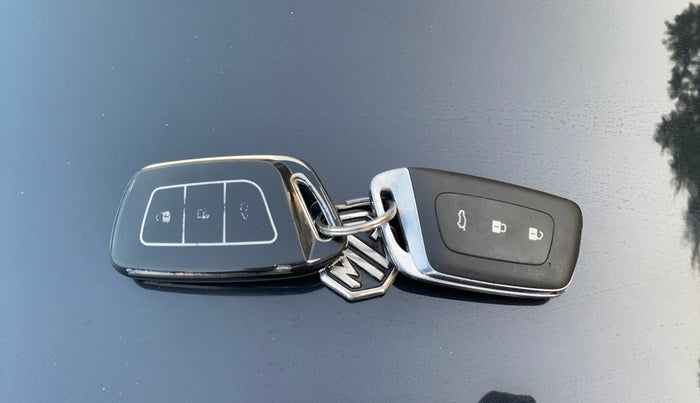2021 MG HECTOR SHARP 1.5 DCT PETROL, Petrol, Automatic, 95,379 km, Key Close Up