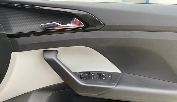 2022 Skoda KUSHAQ STYLE 1.0L TSI MT, Petrol, Manual, 35,345 km, Driver Side Door Panels Control
