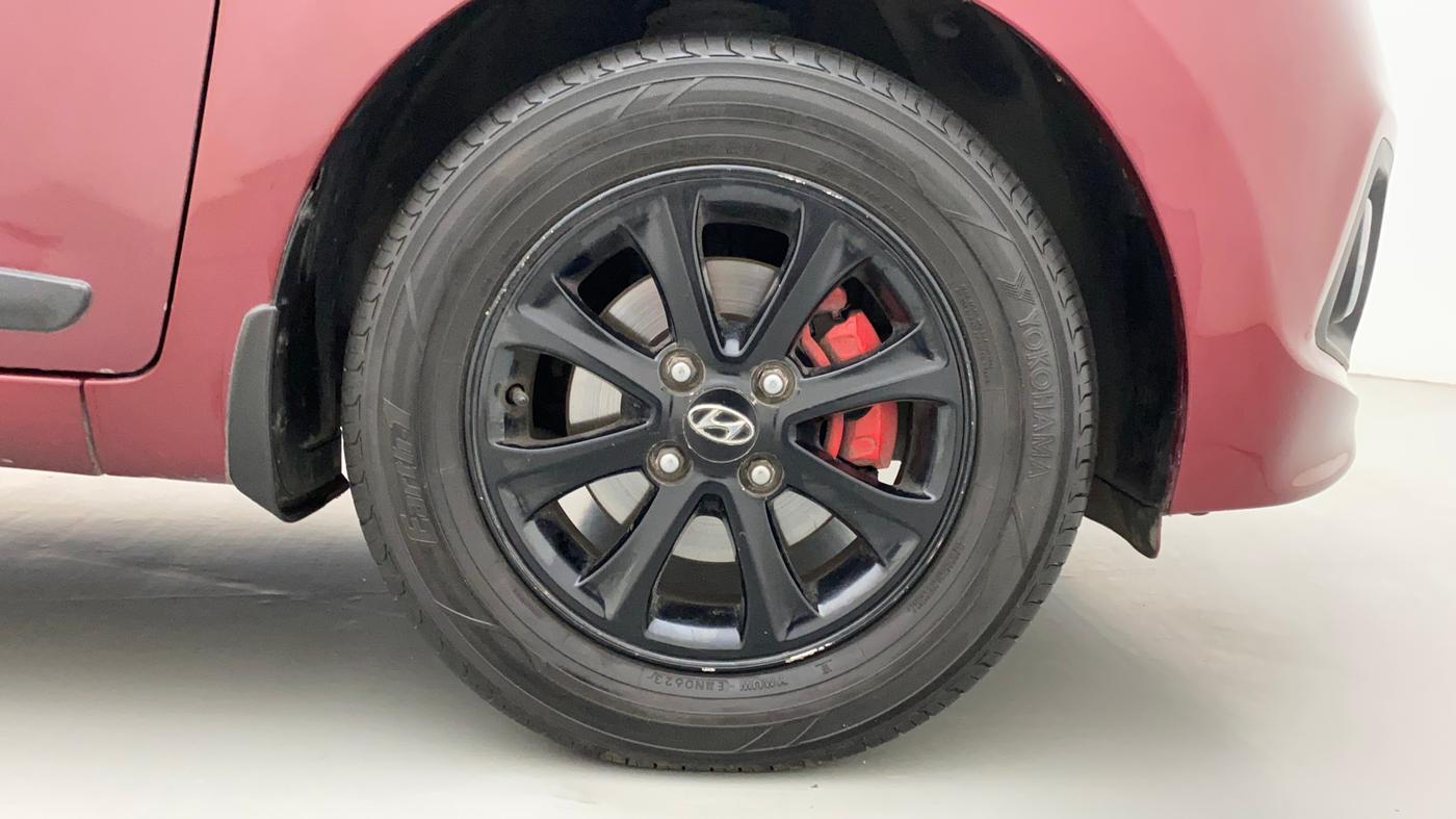 2015 Hyundai Grand i10 ASTA AT 1.2 KAPPA VTVT, Petrol, Automatic, 88,336 km, Right Front Wheel