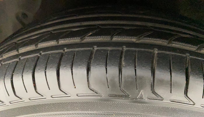 2015 Hyundai Grand i10 ASTA AT 1.2 KAPPA VTVT, Petrol, Automatic, 88,336 km, Left Front Tyre Tread