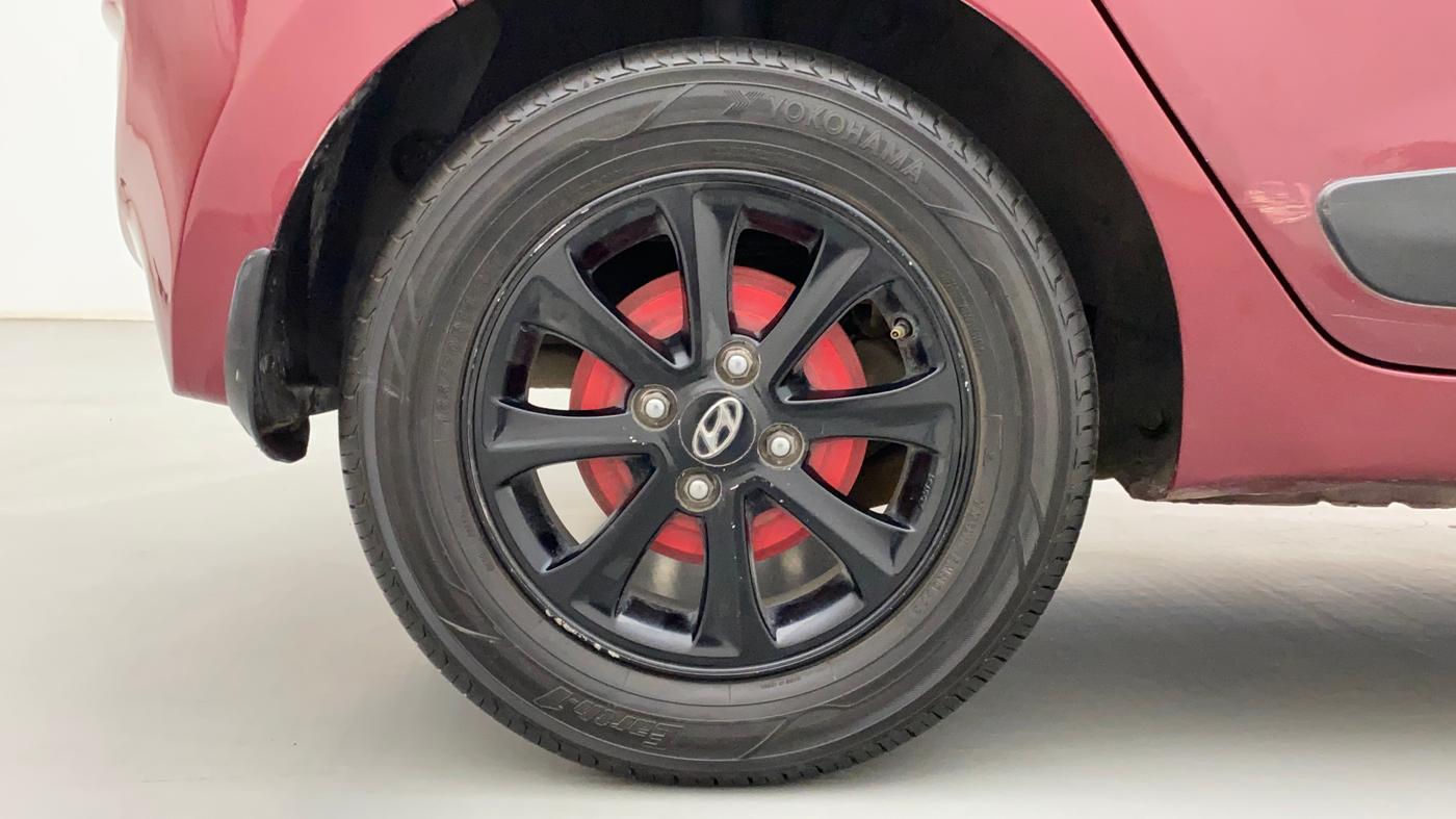 2015 Hyundai Grand i10 ASTA AT 1.2 KAPPA VTVT, Petrol, Automatic, 88,336 km, Right Rear Wheel