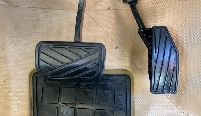 2021 Maruti Ertiga VXI AT SHVS, Petrol, Automatic, 52,323 km, Pedals