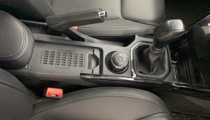 2023 Tata NEXON FEARLESS + S P MT, Petrol, Manual, 21,169 km, Gear Lever