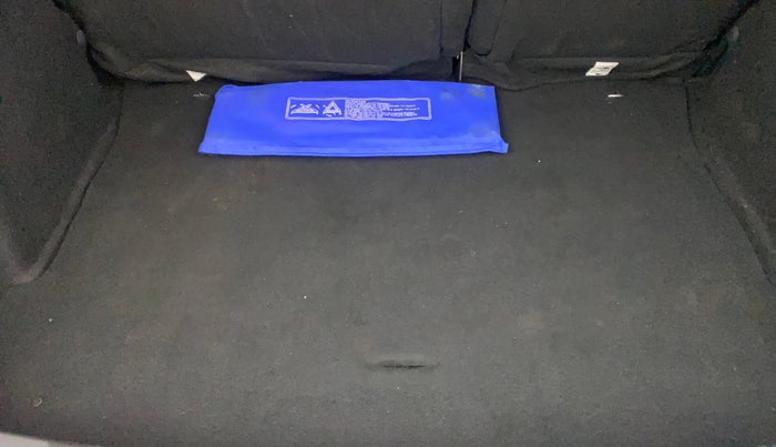 2023 Tata NEXON FEARLESS + S P MT, Petrol, Manual, 21,169 km, Boot Inside