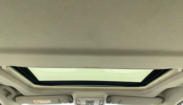 2019 Mahindra XUV500 W11(O), Diesel, Manual, 19,327 km, Moonroof/ Sunroof