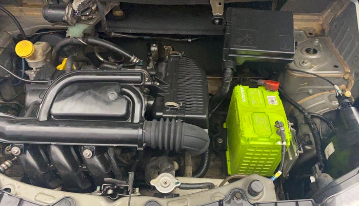 2017 Renault Kwid RXT 1.0, Petrol, Manual, 78,833 km, Engine View - Left