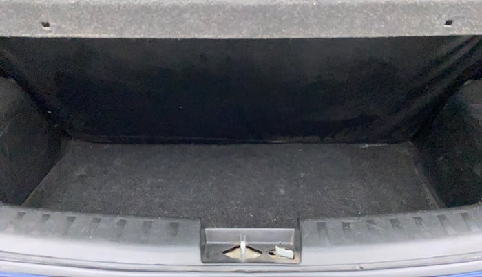 2013 Maruti Swift VXI, Petrol, Manual, 88,376 km, Boot Inside