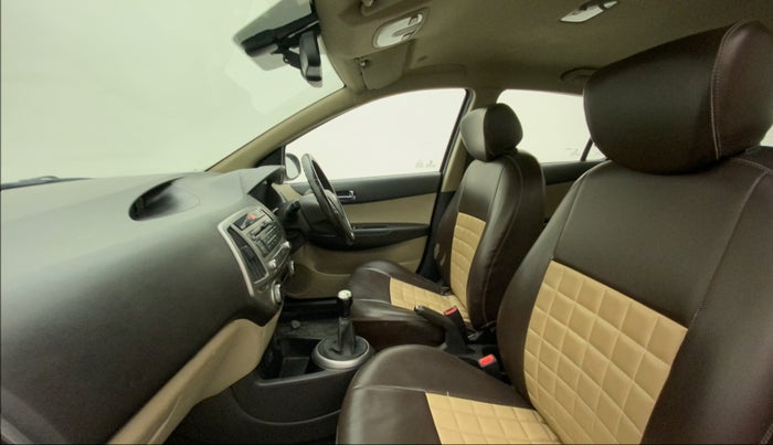 2014 Hyundai i20 SPORTZ 1.2, Petrol, Manual, 34,172 km, Right Side Front Door Cabin