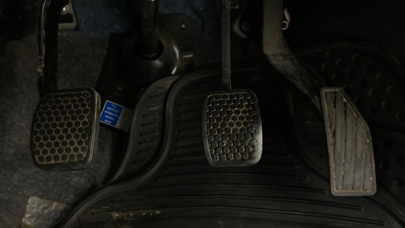 2020 Maruti Alto VXI, Petrol, Manual, 17,215 km, Pedals