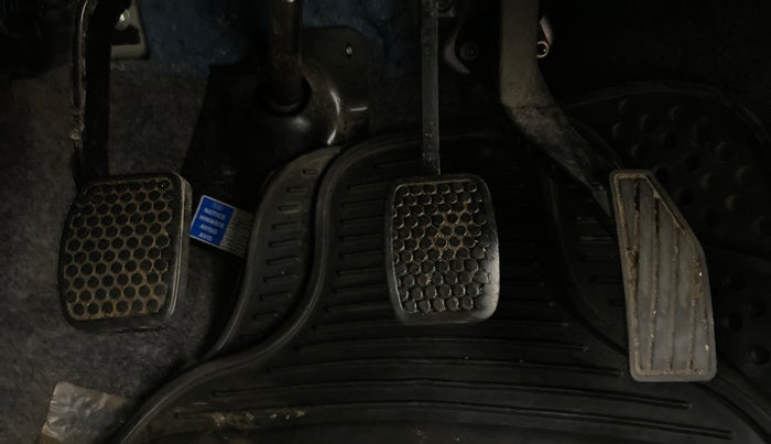 2020 Maruti Alto VXI, Petrol, Manual, 17,215 km, Pedals