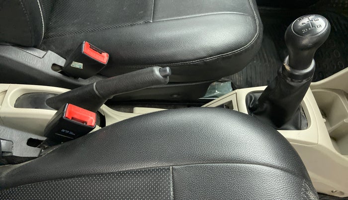 2020 Maruti Alto VXI, Petrol, Manual, 17,215 km, Gear Lever