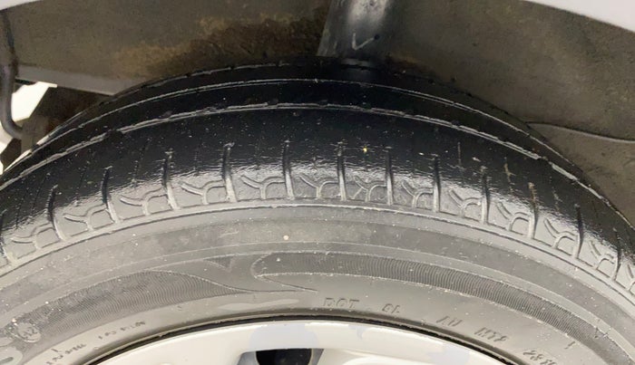2019 Hyundai NEW SANTRO SPORTZ CNG, CNG, Manual, 61,502 km, Right Rear Tyre Tread