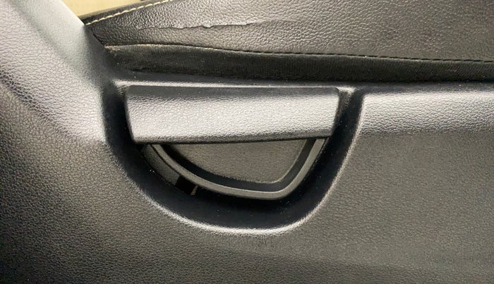 2019 Hyundai NEW SANTRO SPORTZ CNG, CNG, Manual, 61,502 km, Driver Side Adjustment Panel