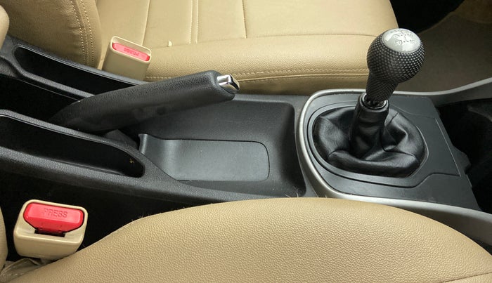 2018 Honda City 1.5L I-VTEC V MT, Petrol, Manual, 49,642 km, Gear Lever