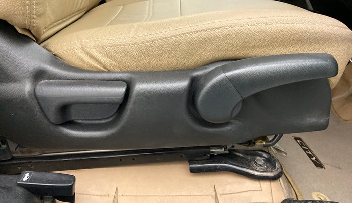 2018 Honda City 1.5L I-VTEC V MT, Petrol, Manual, 49,642 km, Driver Side Adjustment Panel