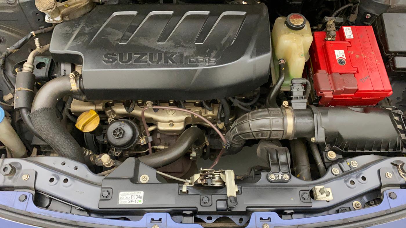 2017 Maruti Dzire ZDI PLUS, Diesel, Manual, 1,21,318 km, Open Bonet