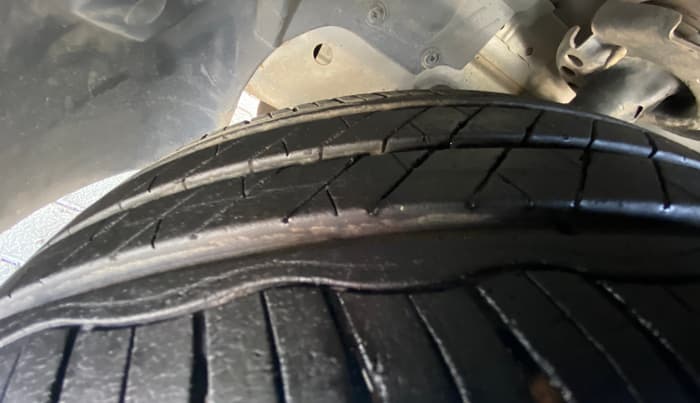 2018 Ford FREESTYLE TITANIUM PLUS 1.2 PETROL, Petrol, Manual, 63,420 km, Left Front Tyre Tread