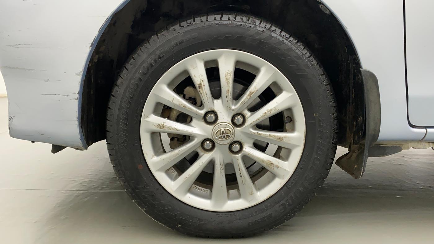 2012 Toyota Etios Liva V, Petrol, Manual, 37,605 km, Left Front Wheel