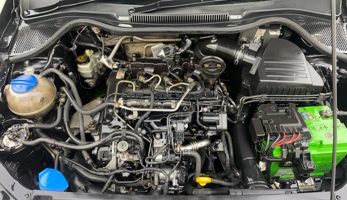 2014 Volkswagen Polo COMFORTLINE 1.2L, Diesel, Manual, 99,470 km, Engine View