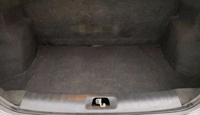 2012 Maruti Swift Dzire VDI BS IV, Diesel, Manual, 1,06,644 km, Boot Inside