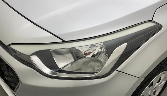 2016 Hyundai Elite i20 SPORTZ 1.2, Petrol, Manual, 72,410 km, Left headlight - Minor scratches