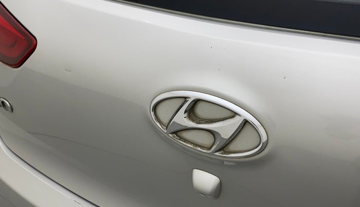 2016 Hyundai Elite i20 SPORTZ 1.2, Petrol, Manual, 72,410 km, Dicky (Boot door) - Minor scratches