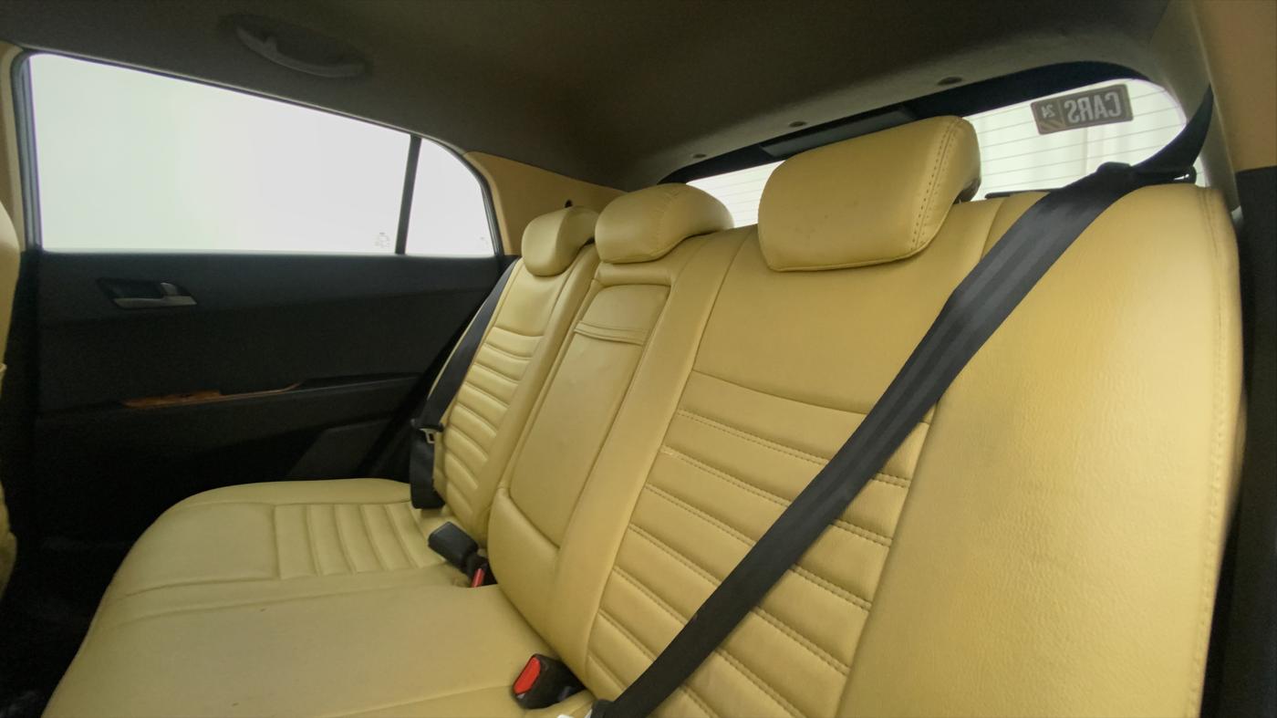 2017 Hyundai Creta SX PLUS AT 1.6 PETROL, Petrol, Automatic, 60,616 km, Right Side Rear Door Cabin