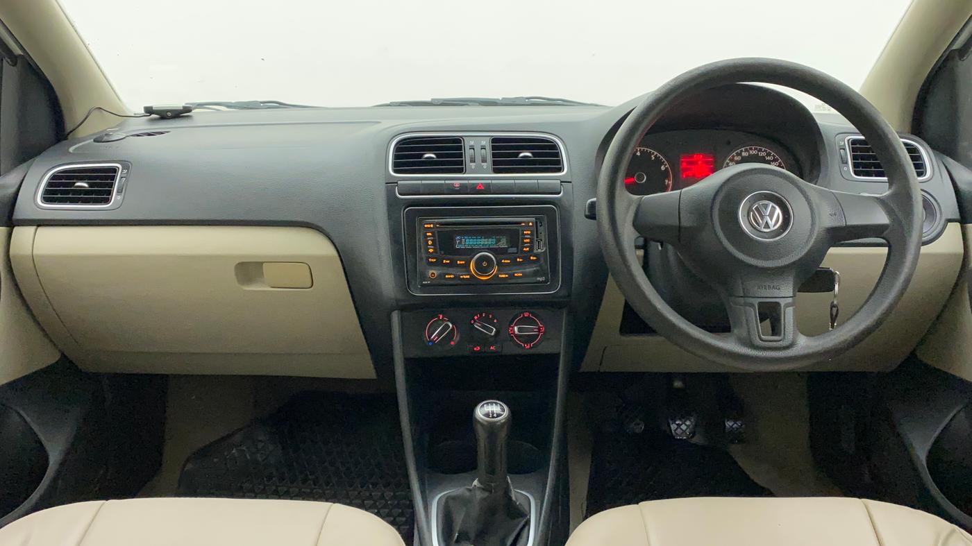 2011 Volkswagen Polo HIGHLINE1.2L, Petrol, Manual, 75,749 km, Dashboard