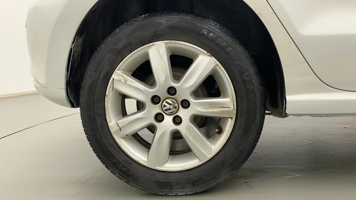 2011 Volkswagen Polo HIGHLINE1.2L, Petrol, Manual, 75,749 km, Right Rear Wheel