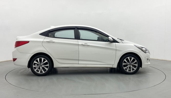 2016 Hyundai Verna 1.6 CRDI SX, Diesel, Manual, 66,736 km, Right Side View
