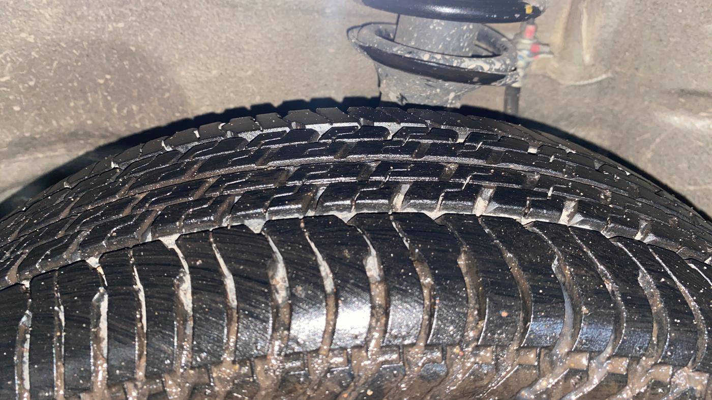 2018 Maruti Alto K10 VXI, Petrol, Manual, 3,075 km, Left Front Tyre Tread