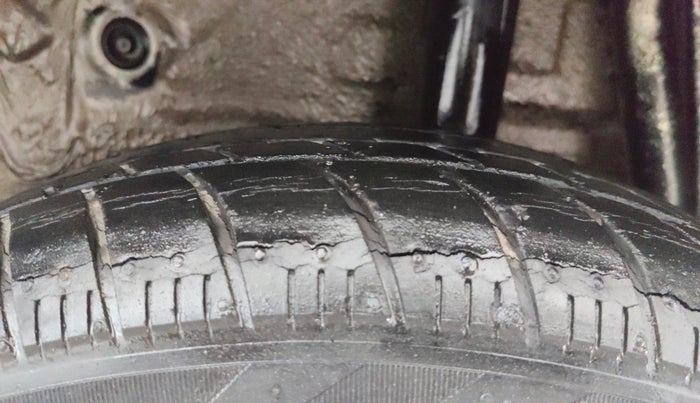 2016 Maruti Celerio VXI AMT, Petrol, Automatic, 43,442 km, Left Rear Tyre Tread