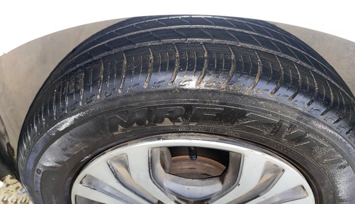 2022 Tata TIGOR XZ PLUS CNG, CNG, Manual, 62,961 km, Left Front Tyre Tread