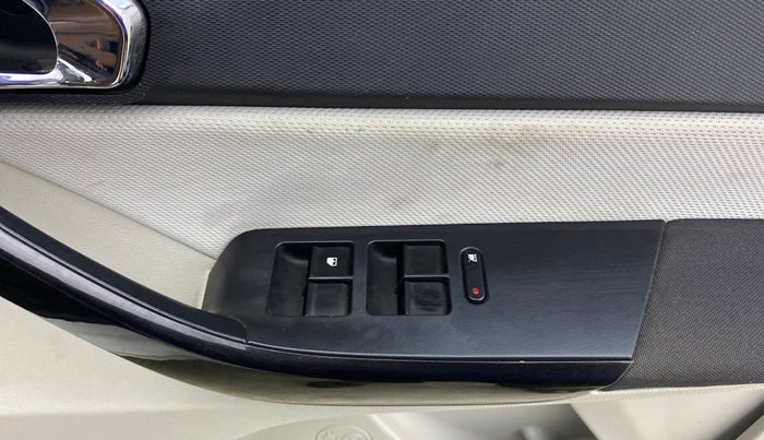 2022 Tata TIGOR XZ PLUS CNG, CNG, Manual, 62,961 km, Driver Side Door Panels Control