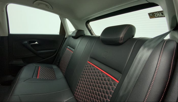 2021 Volkswagen Polo COMFORTLINE 1.0L TSI, Petrol, Manual, 47,560 km, Right Side Rear Door Cabin