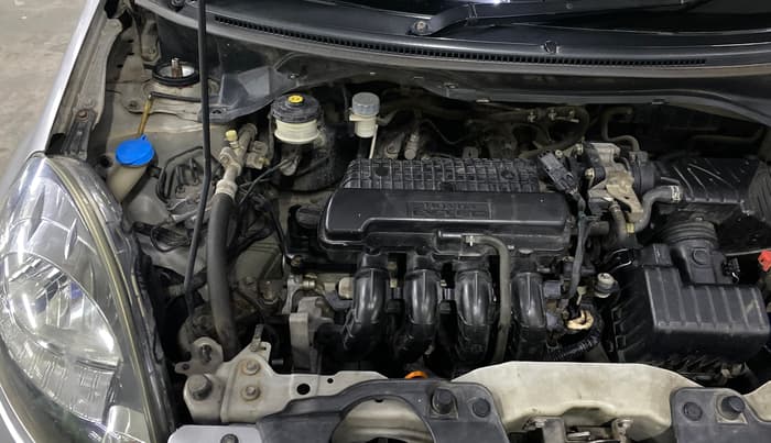 2013 Honda Brio V MT, Petrol, Manual, 93,798 km, Engine View - Right