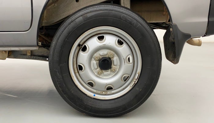 2022 Maruti Eeco 7 STR STD(O), Petrol, Manual, 27,846 km, Left Rear Wheel