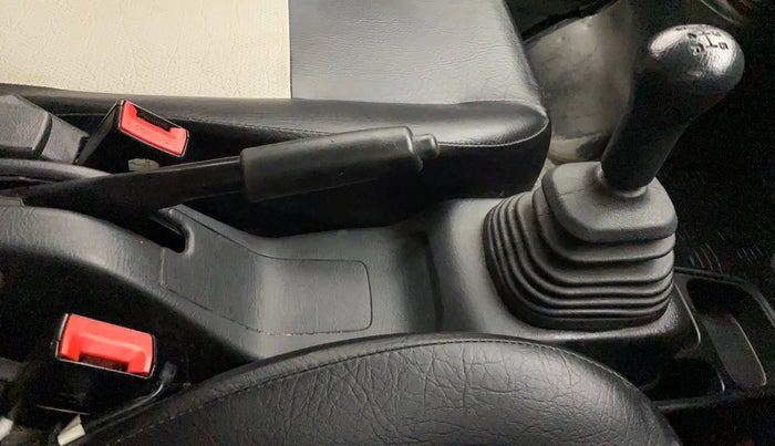 2022 Maruti Eeco 7 STR STD(O), Petrol, Manual, 27,846 km, Gear Lever