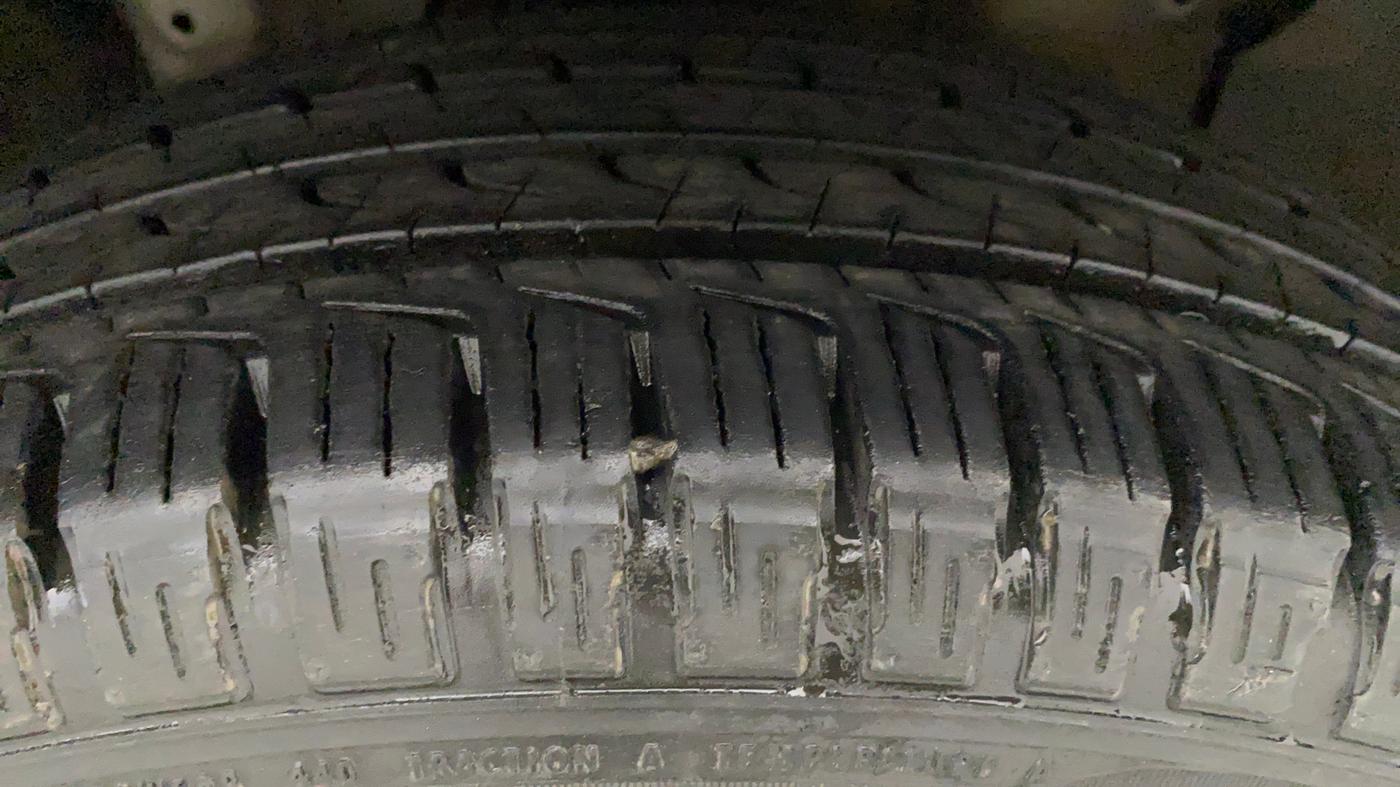 2015 Honda CRV 2.4L 2WD AT, Petrol, Automatic, 57,092 km, Right Front Tyre Tread