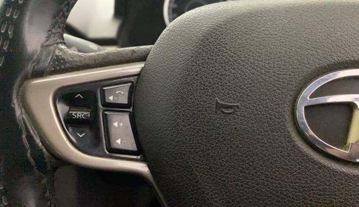 2016 Tata Safari Storme 2.2 VX 4X2, Diesel, Manual, 84,599 km, Adaptive Cruise Control