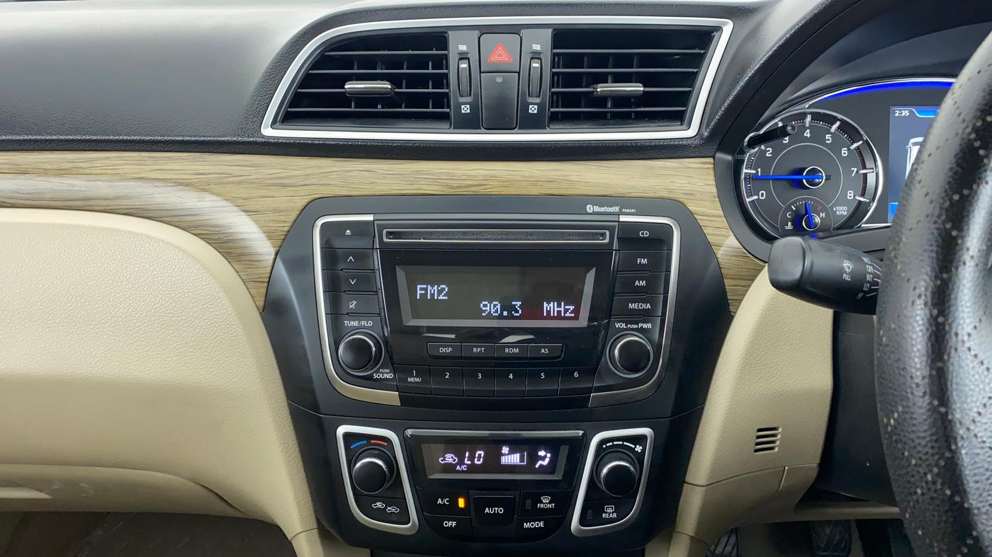 2018 Maruti Ciaz DELTA 1.5 SHVS VVT MT, Petrol, Manual, 29,458 km, Air Conditioner