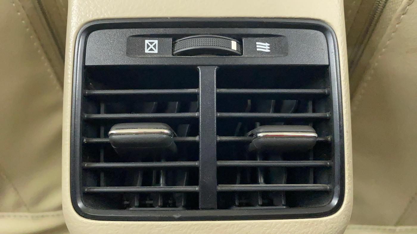 2018 Maruti Ciaz DELTA 1.5 SHVS VVT MT, Petrol, Manual, 29,458 km, Rear AC Vents