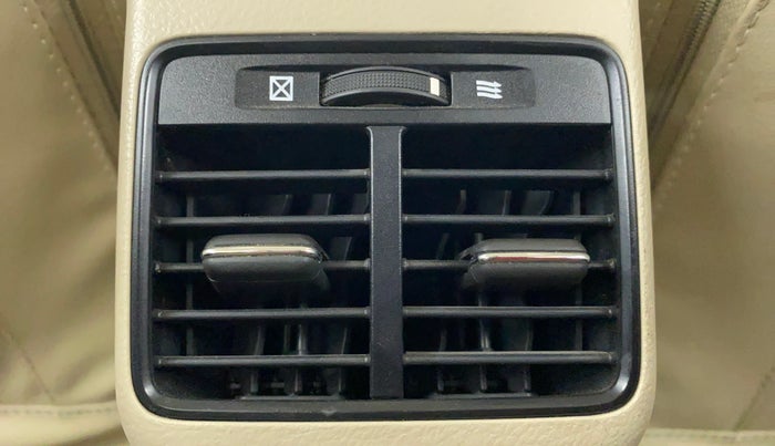 2018 Maruti Ciaz DELTA 1.5 SHVS VVT MT, Petrol, Manual, 29,458 km, Rear AC Vents