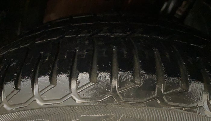 2018 Ford New Figo TREND 1.2 PETROL, Petrol, Manual, 46,071 km, Right Front Tyre Tread