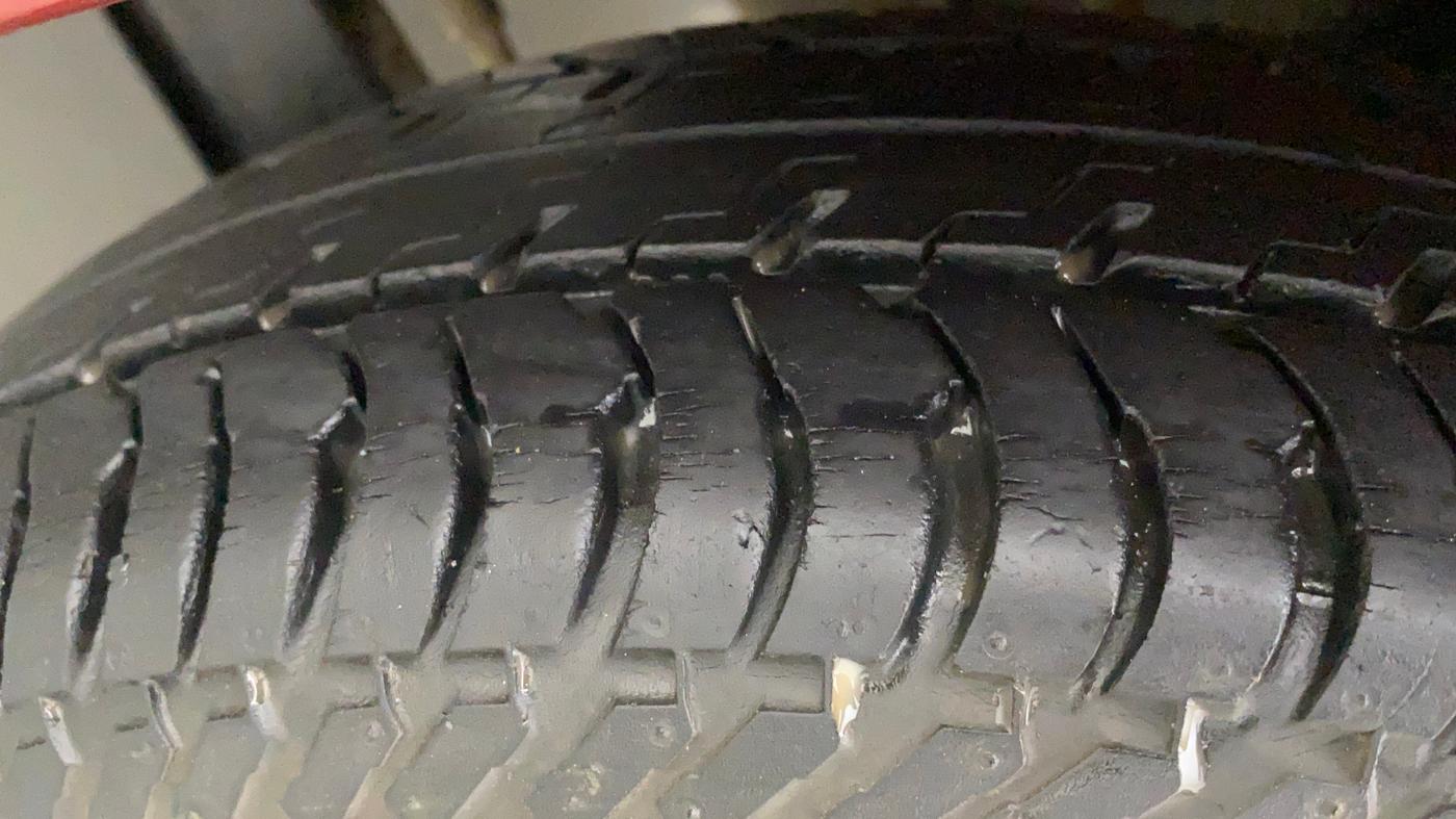 2012 Maruti Alto K10 LXI P, Petrol, Manual, 39,260 km, Left Rear Tyre Tread