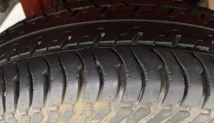 2012 Maruti Alto K10 LXI P, Petrol, Manual, 39,260 km, Right Rear Tyre Tread