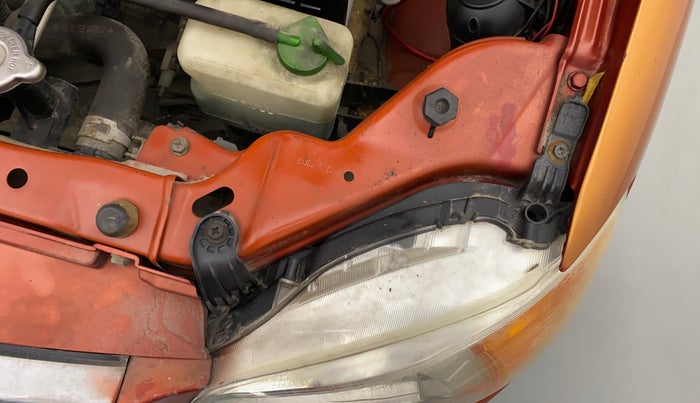 2012 Maruti Alto K10 LXI P, Petrol, Manual, 39,260 km, Left headlight - Clamp has minor damage