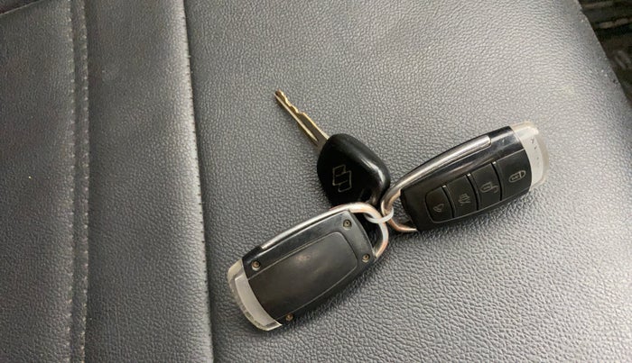 2013 Maruti Alto 800 LXI, Petrol, Manual, 60,385 km, Key Close Up