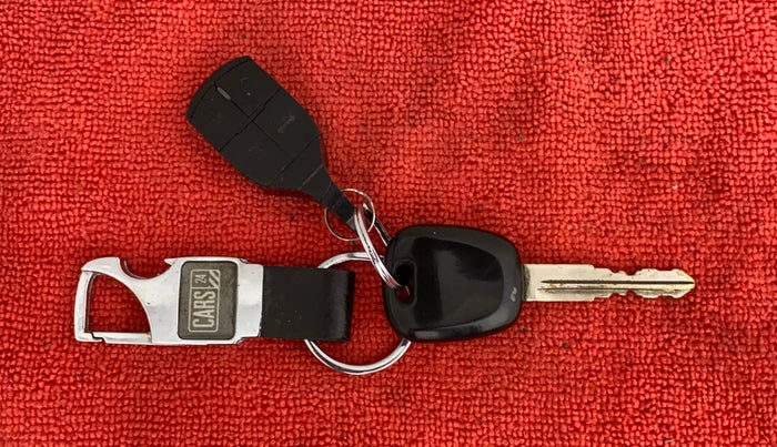 2012 Maruti Swift Dzire LXI, Petrol, Manual, 66,700 km, Key Close Up