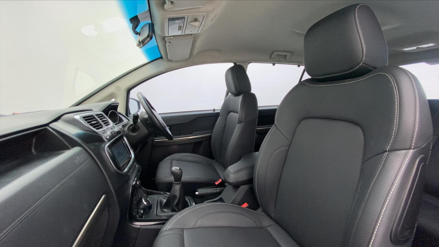 2019 Tata Hexa Varicor 400 XT, Diesel, Manual, 46,672 km, Right Side Front Door Cabin